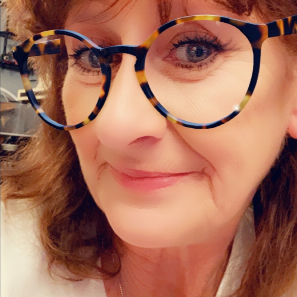 Meet your Posher, Dawn